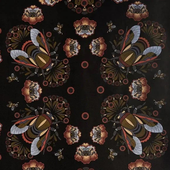 Milton & King Bees Lace Wallpaper in Black