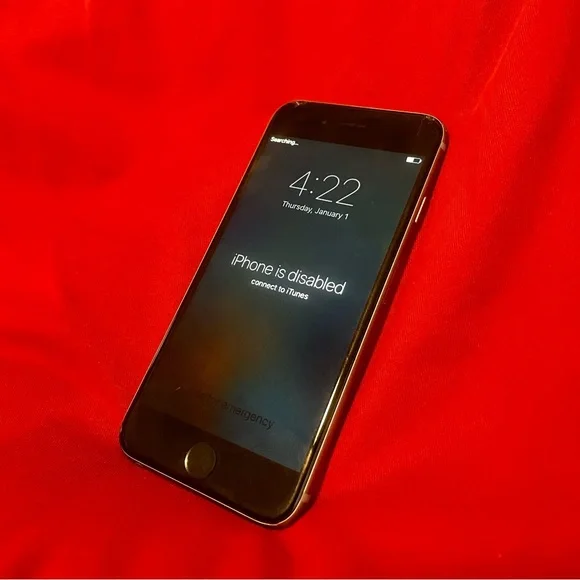 Apple iPhone 6S (Locked)