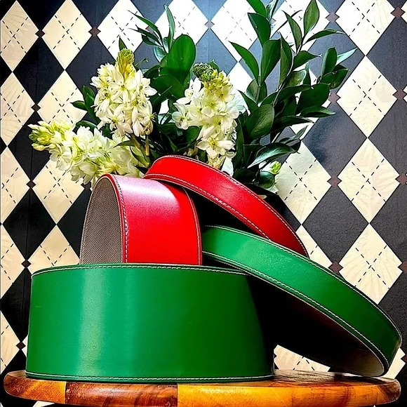 Nesting‎ Leather Boxes Set of 2 – Red & Green – Cylindrical Storage - Large