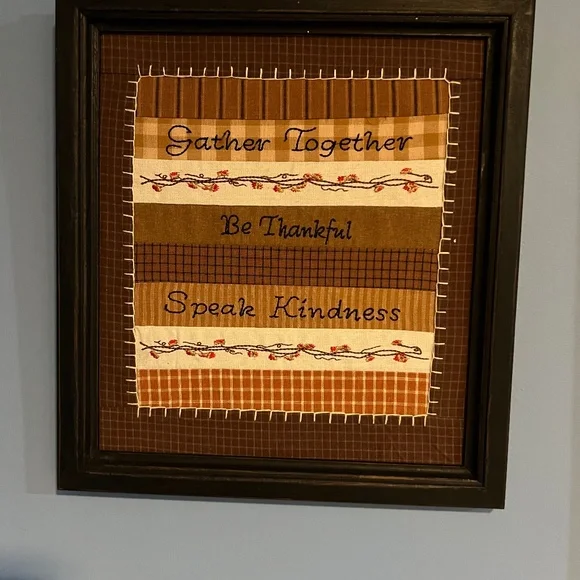 Embroided picture/wall decor