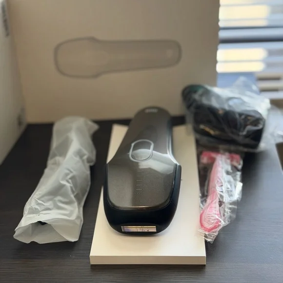 VR Handheld Device - Black