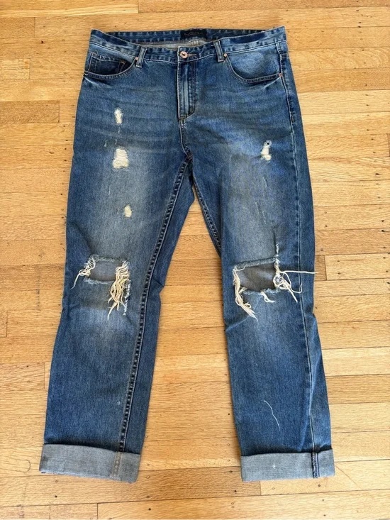 Men's Distressed Blue Denim Jeans