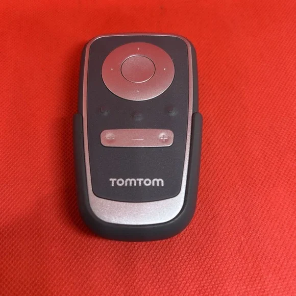 TomTom Go Remote Control Sat Nav GPS with Holdall Renault 4M02.000 Gray Used