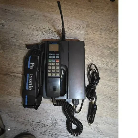Vtg Panasonic EB-2501 Mobile Transceiver Unit Cell Phone Collectible