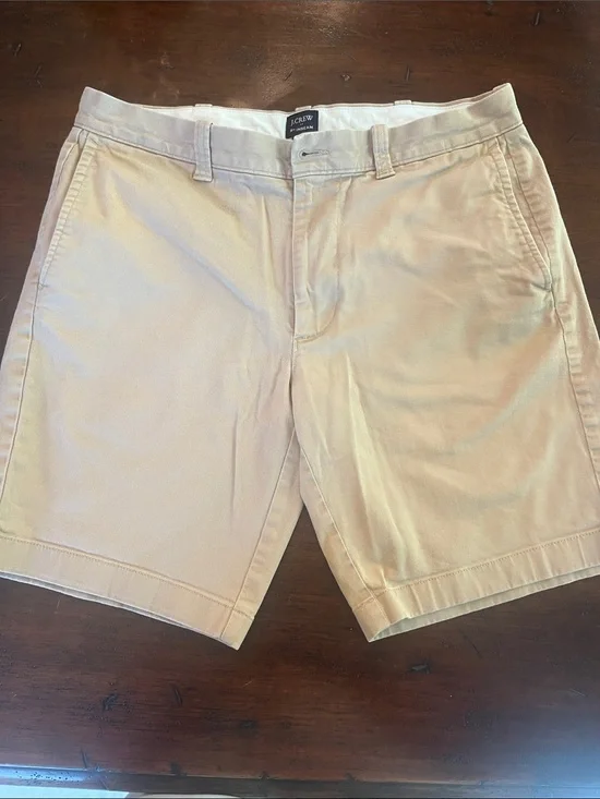 J. Crew Men's Light Khaki Flat Front Chino Shorts