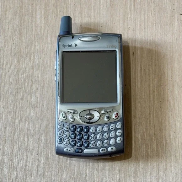 Palm Treo 650 Sprint Blue Cell Phone Preowned (UNTESTED) “Read Info Below”!!