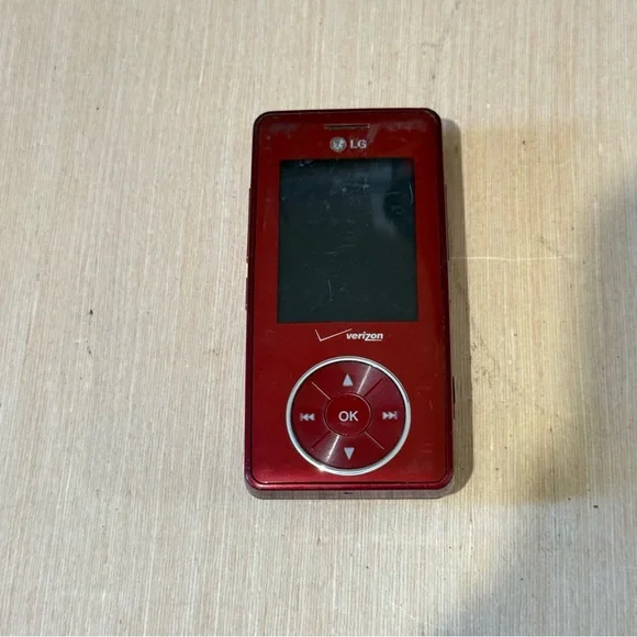 LG VX8500R Chocolate Flip Phone Verizon Burgundy “UNTESTED”No Charger Read Info.