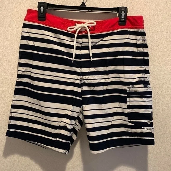 J. Crew original Swimwear. 100% Nylon. White mesh lining. Size 33.‌‌‌‌‌‌
