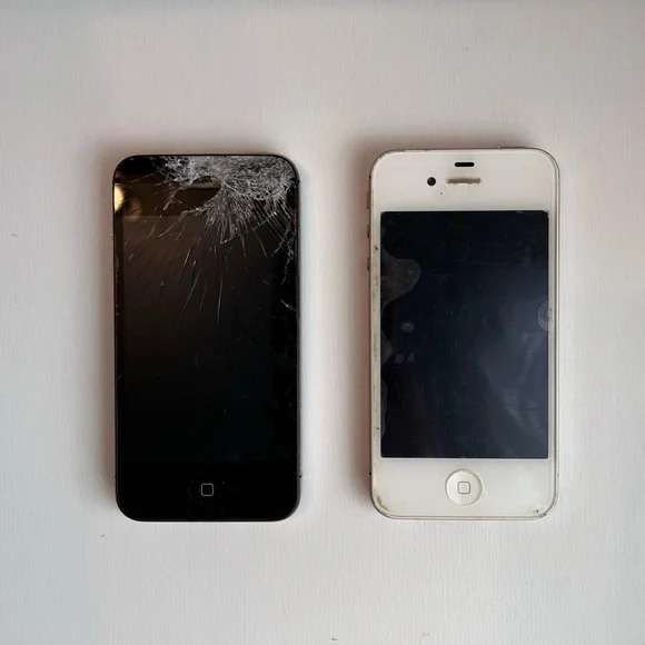 2 iPhone 4’s model A1349 - Black and White