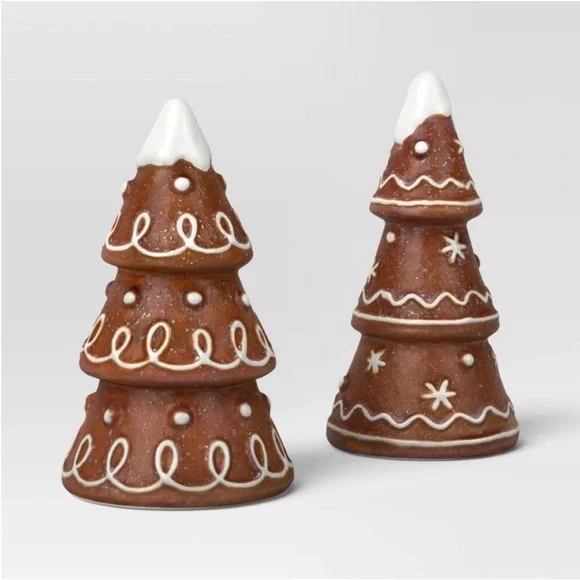 WONDERSHOP NWT 2pc ceramic gingerbread decorative trees
