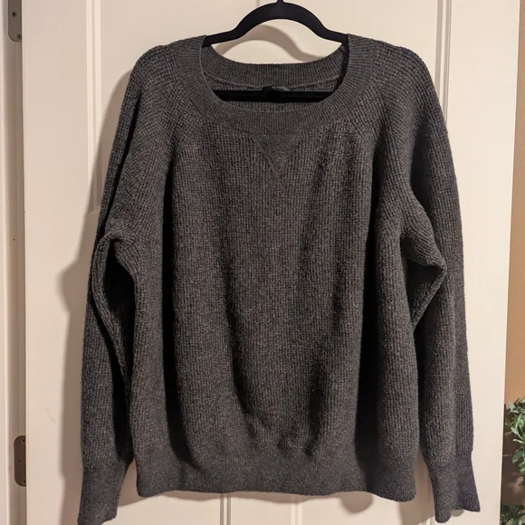 J. Crew Gray Crewneck Waffle Sweater. Size Large.