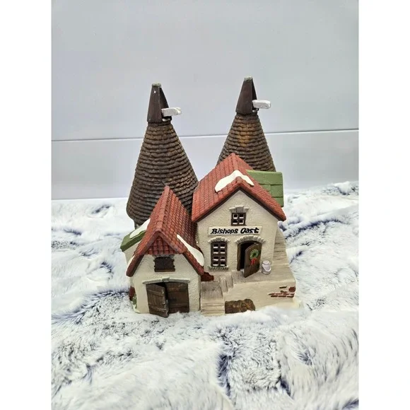 Dickens Village Series Bishops Oast House Department 56 1990