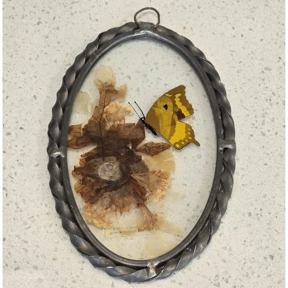 Vtg Lasting Impressions Butterfly In‎ Glass Framed Decor Handcrafted USA Pressed