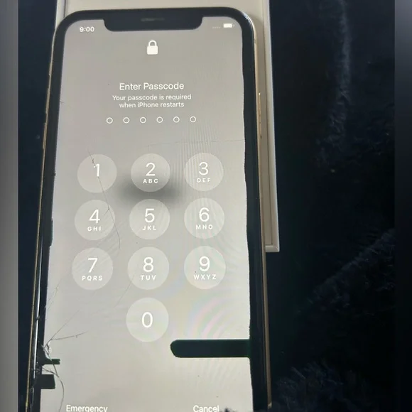Apple iPhone - Silver