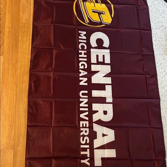 Central Michigan University Maroon nylon flag