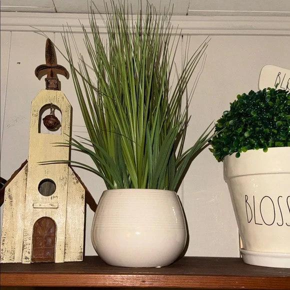 17” Artificial Green Grass Plant in White Planter Pot Home Accent & Decor