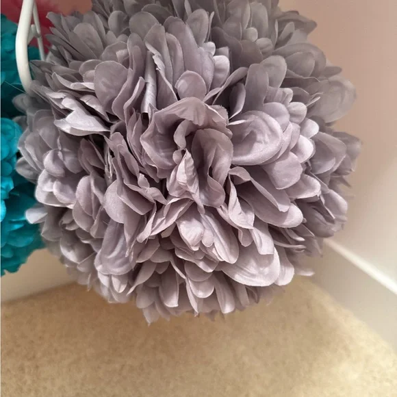 Gray Flower Ball 10”. Qty 1