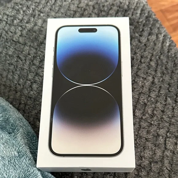 Empty Apple iPhone - 14 Pro