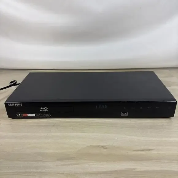 Samsung BD-P1590 Blu-Ray Player Black NO REMOTE Tested