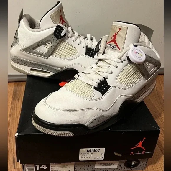 AUTHENTICATED 2016 Jordan 4 White Cement‎ Grey Size 14