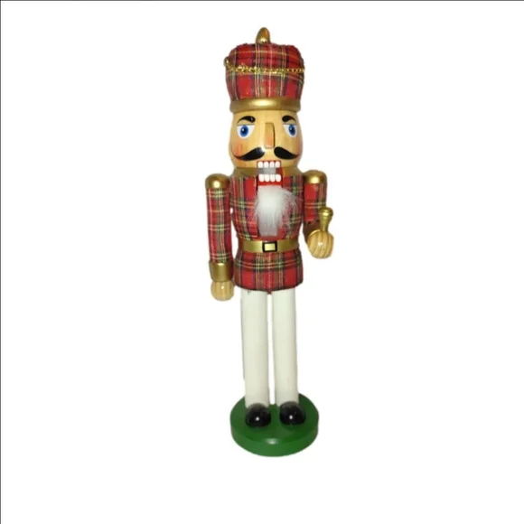 Victoria Hagan 2008 Limited Edition Scottish Nutcracker in Plaid