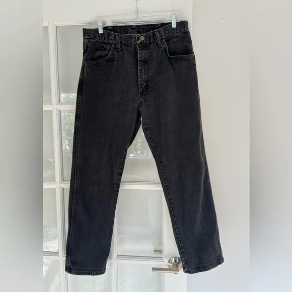 Men’s Legendary Gold Black Denim Jeans distressed size 36x30