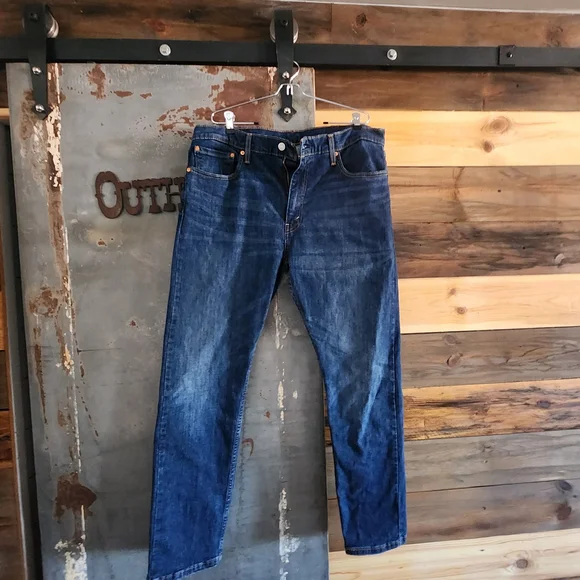 Levi's 512 Dark Blue Straight Jeans