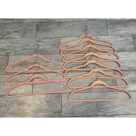 Velvet Non Slip Clothes Hangers Lot of 10 Rose Gold Silver Peach Adult Storage