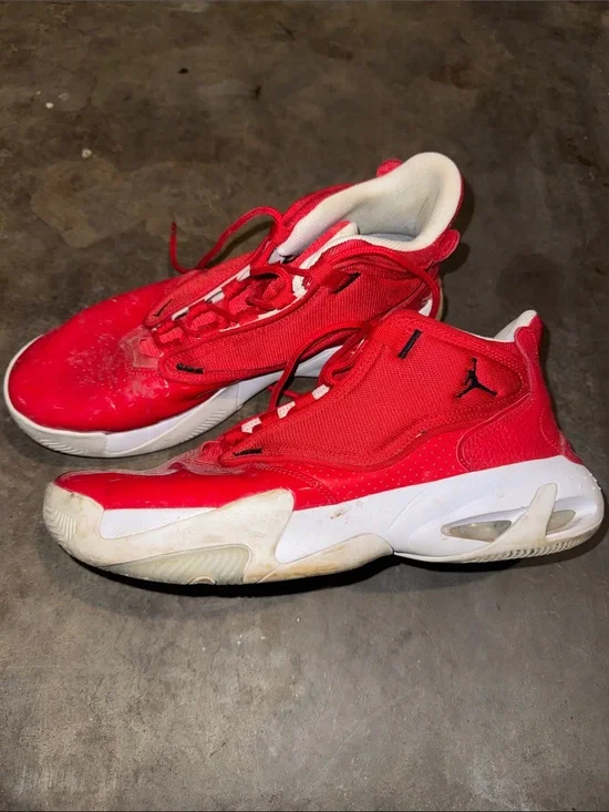 Nike Jordan Max Aura 4 sneakers