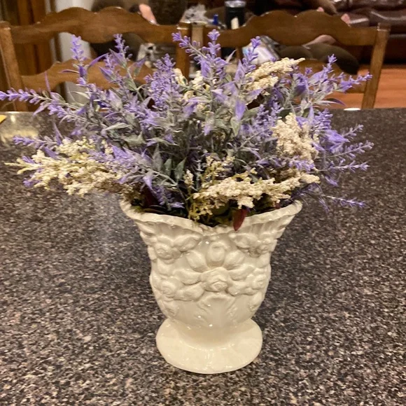 Flower vase purple