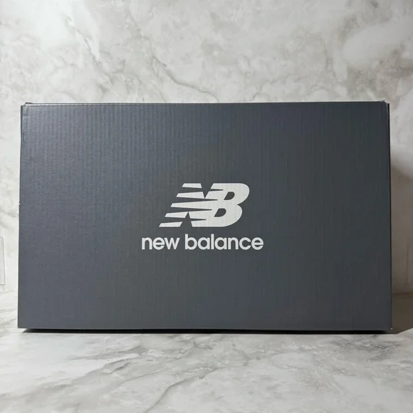 New Balance | Empty 9060 Shoe Box | Gray