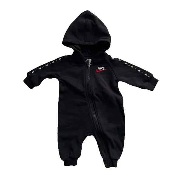 Nike Swoosh Baby 0-3 Months One Piece Hooded Coverall Full Zip Black 3M