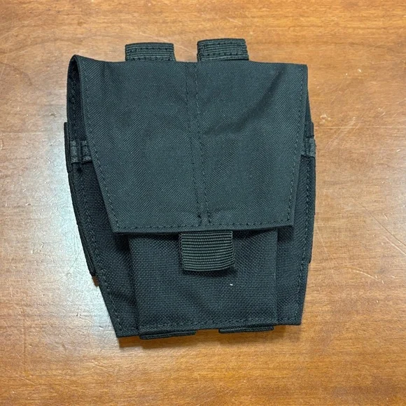 Black 5.11 double handcuff molle pouch