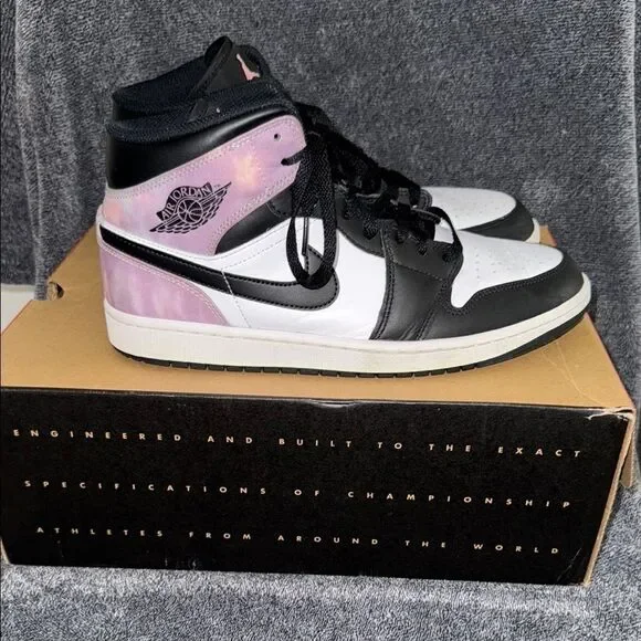 Air Jordan Retro 1 Black White purple Shoes