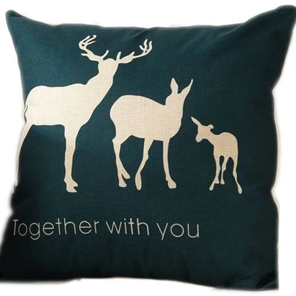 REINDEER FAMILY PILLOW COVER NWOT 18 x 18