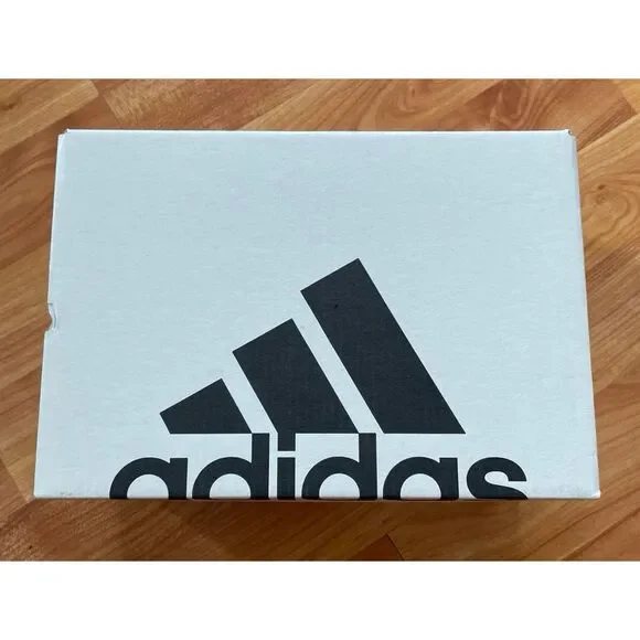 Adidas‎ empty shoe box