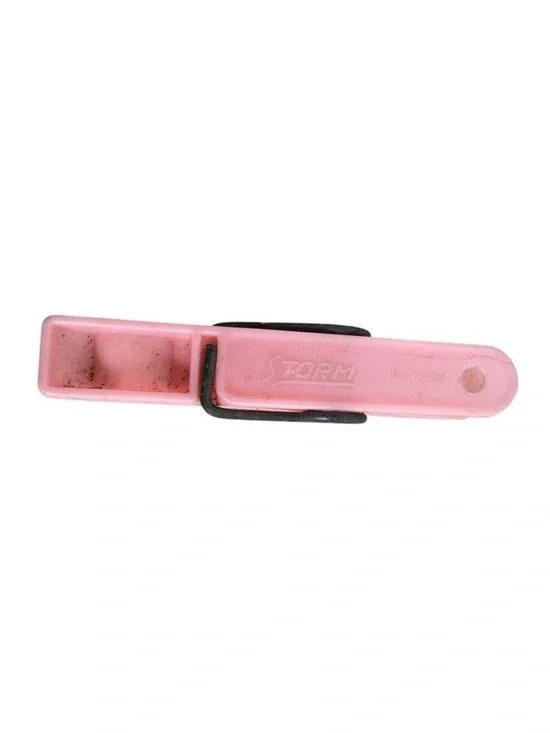 Vintage Storm‎ Pale Pink Plastic Clothes Pin Metal Spring