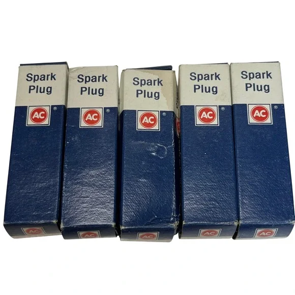 AC Spark Plug R44S NOS Acniter Vintage General Motors Corporation Set of‎ USA