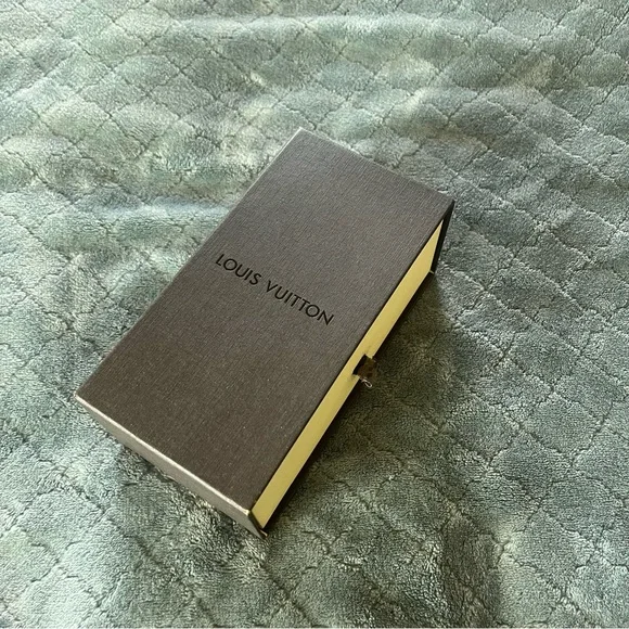 Louis Vuitton‎ Black and Yellow pullout sunglasses Box