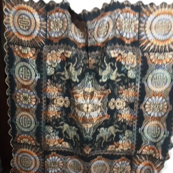 THE UNBRANDED BRAND Vintage‎ Woven Piano Ornate Black and Gold Tapestry
