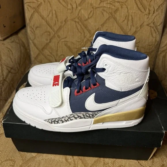 Nike Air Jordan Legacy 312 Olympic Gym Red White/Black, Size 9 VNDS!