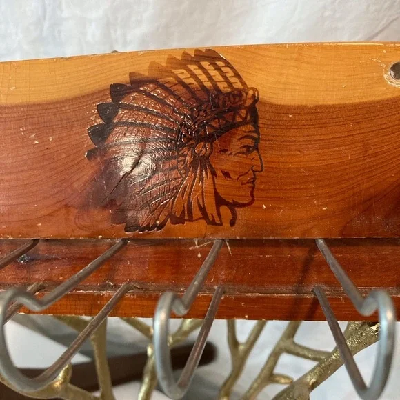 Native Coat/Tie Hanger American Cedar Wood Chief Image/Motif Wood Decorative