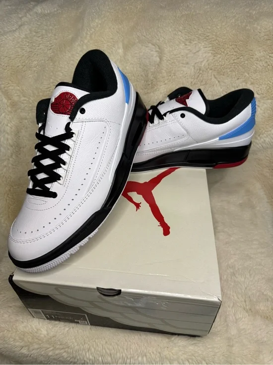 New in Box 🥶 Jordan Men’s 2/3 - Multiple Sizes Available