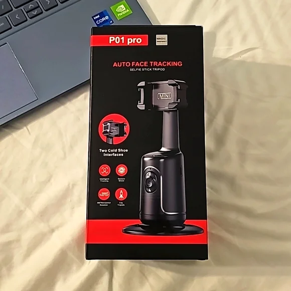 Auto Face Tracking Desktop Gimbal Tripod Phone Holder with remote