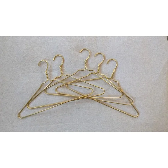 Boutique Hangers‎ Gold Tone Aluminum Set of 5 Twisted Neck Minimalist Retro