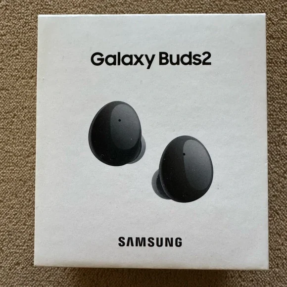 Samsung Galaxy Buds2 in White