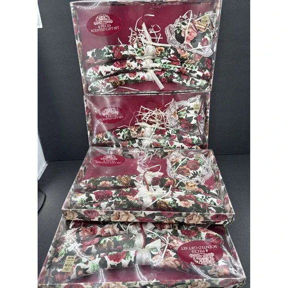 Vintage Floral Padded Clothes Hangers – Set of 12 in‎ Decorative Gift Box NOS
