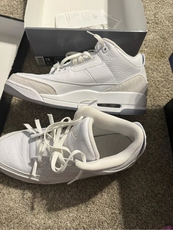 Air Jordan 3 pure white Retro Sneaker size 12