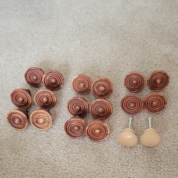 Wooden Round Drawer Knobs - Brown Set, Lot Of 22