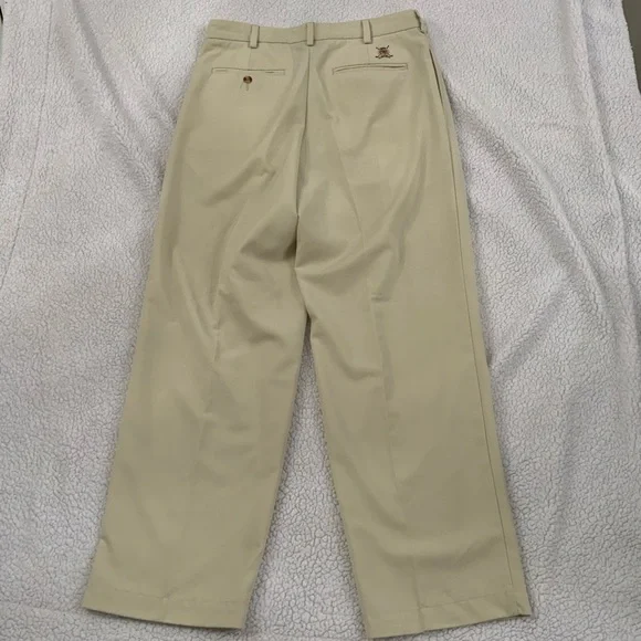 Tommy Hilfiger Golf Pants Men’s 34x30 Khaki Tan Pockets Pleated Straight Leg